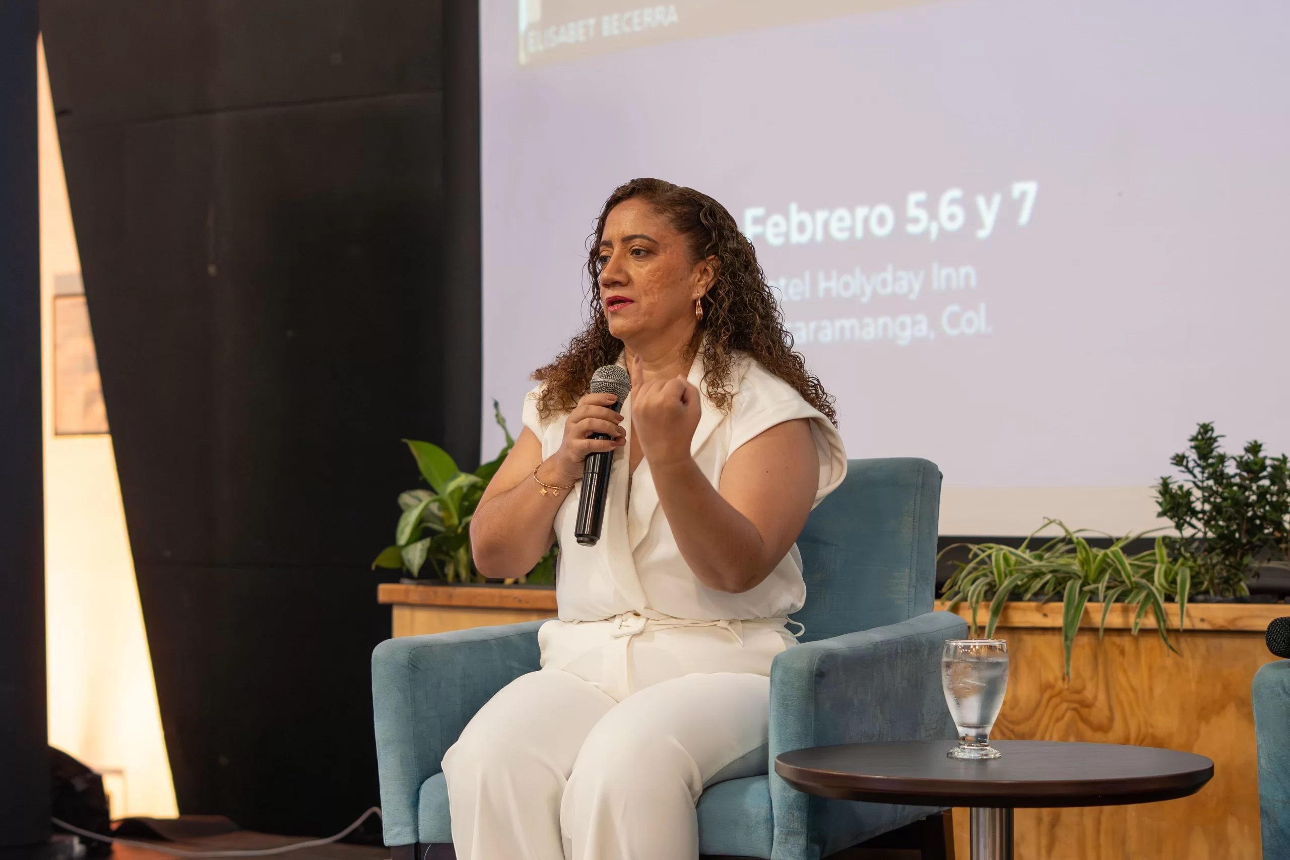 Elisabeth Becerra — congreso nacional